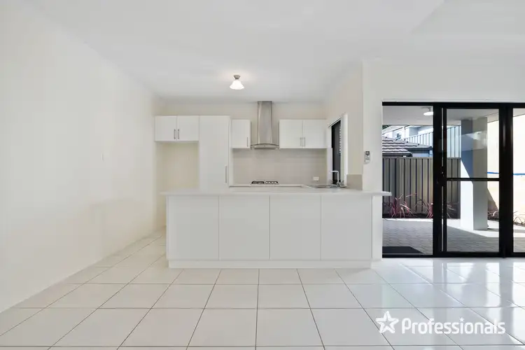 Fifth view of Homely house listing, 2 Balney Place, Balga WA 6061