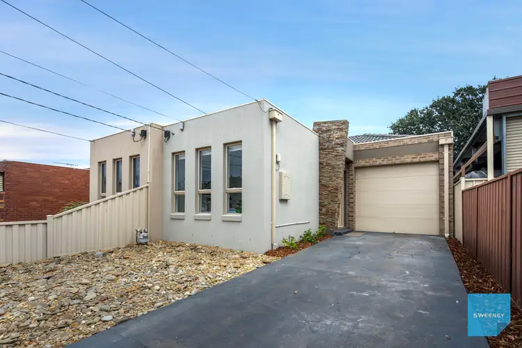 28 Graceburn Grove, St Albans VIC 3021