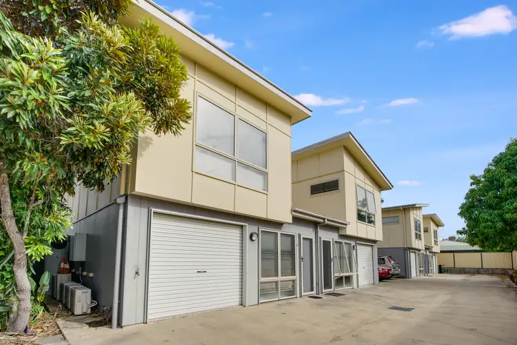 3/4 Menzies Court, Moranbah QLD 4744