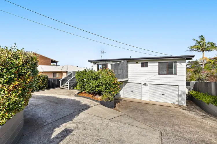 17 Island View Road, Tuross Head NSW 2537