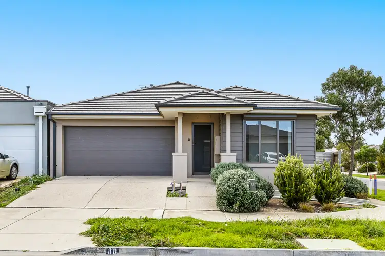88 Athletic Circuit, Clyde VIC 3978
