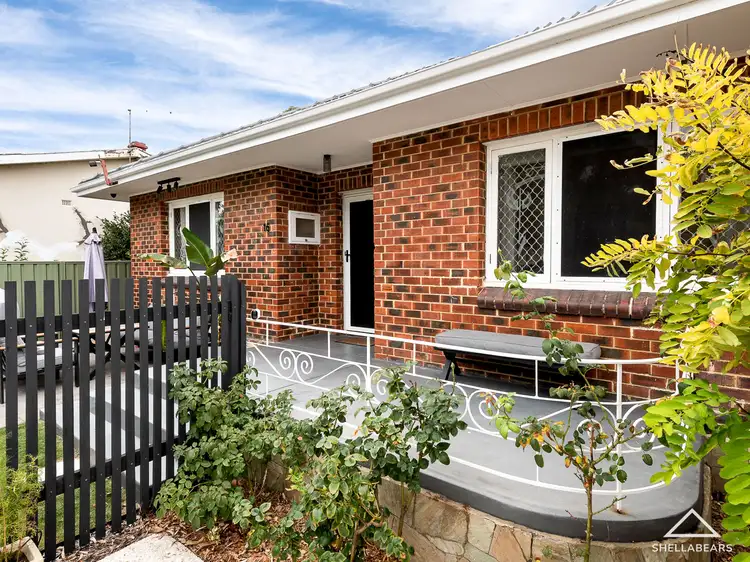 16 Elizabeth Street, White Gum Valley WA 6162