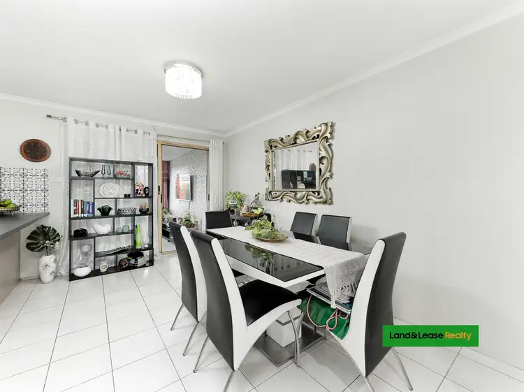 Fifth view of Homely semi-detached listing, 1/18 Azalea Place, Macquarie Fields NSW 2564