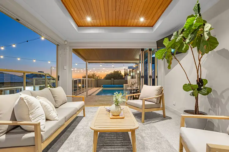 61 Castellon Crescent, Coogee WA 6166