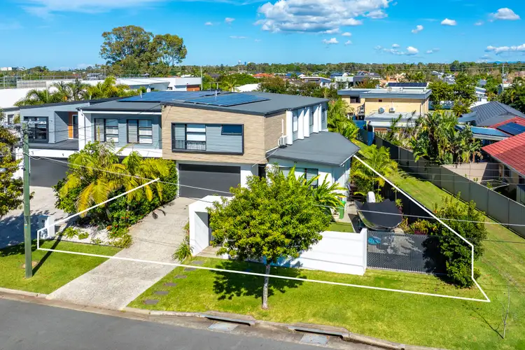 Second view of Homely house listing, 3/54 Milton Avenue, Paradise Point QLD 4216