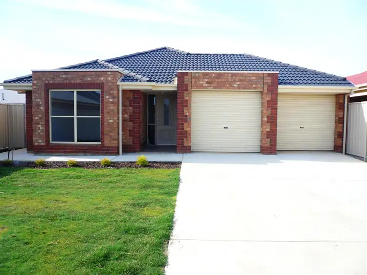 20 Julian Crt