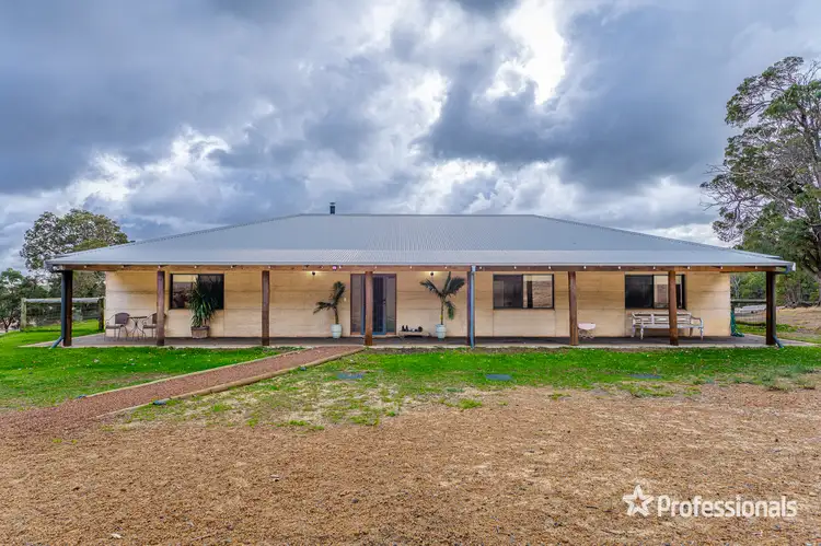 30 Leavy Road, Waroona WA 6215