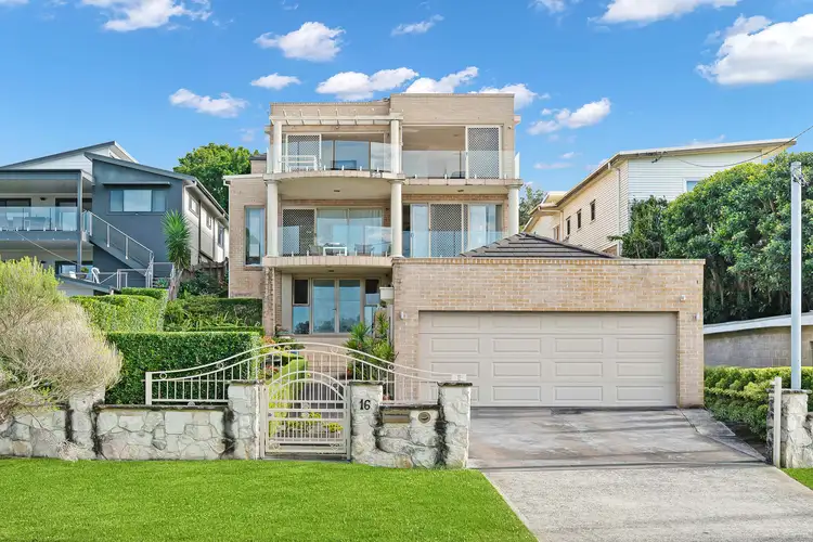 16 Horning Parade, Manly Vale NSW 2093