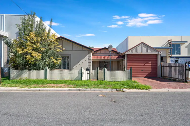 4 Wodonga Street, Beverley SA 5009