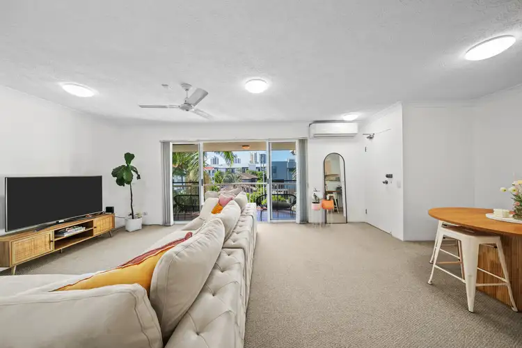 12/4-8 Purli Street, Chevron Island QLD 4217