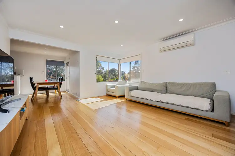 10 Ireland Avenue, Wantirna South VIC 3152