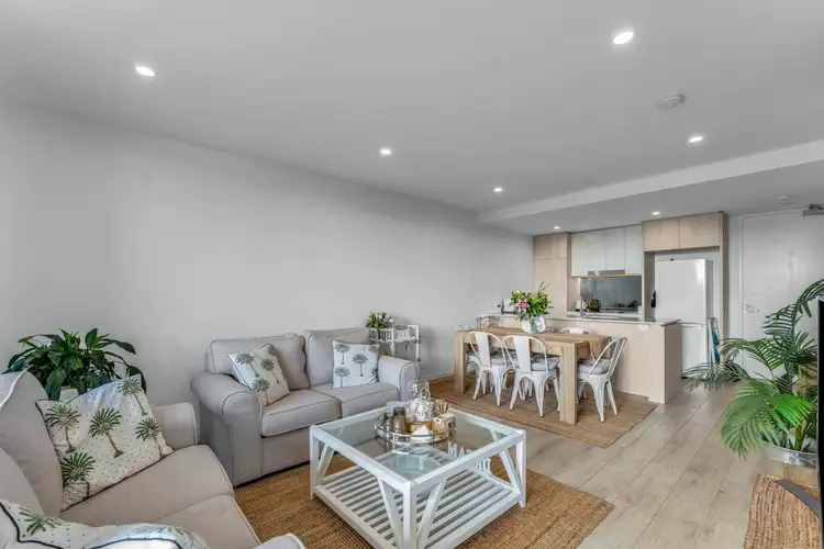 402/266 Stanhill Drive, Chevron Island QLD 4217
