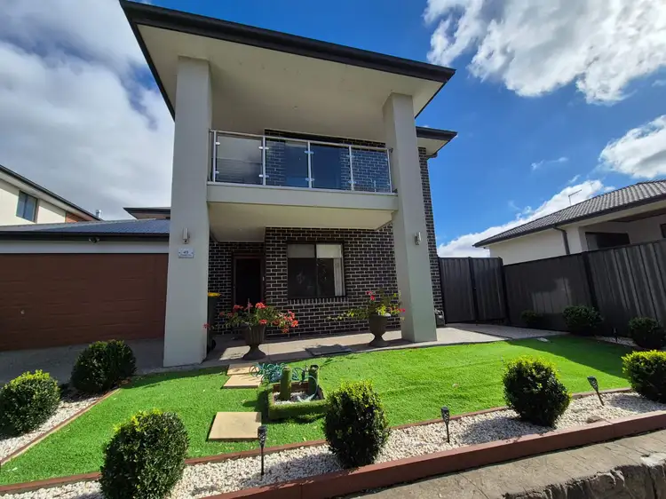 49 Clopton Rise, Craigieburn VIC 3064