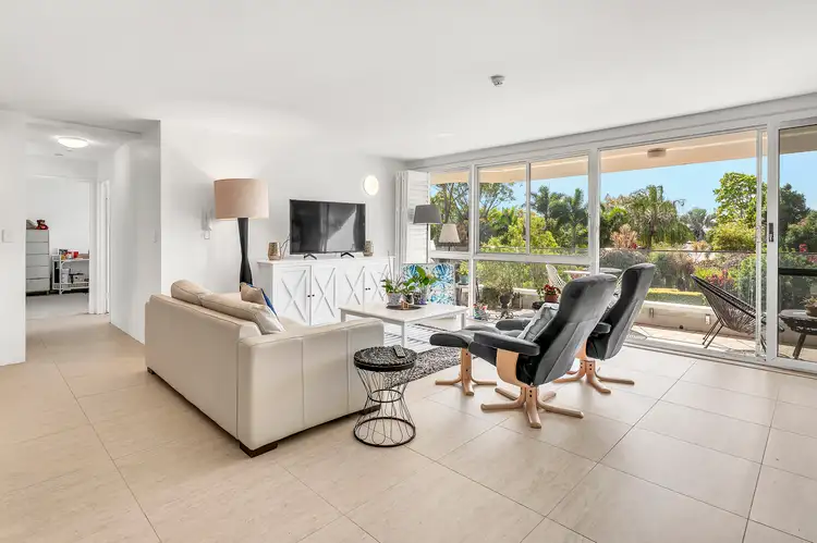 8/54 Hooker Boulevard, Mermaid Waters QLD 4218