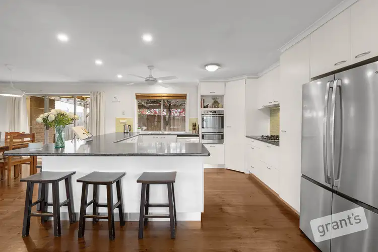 Second view of Homely house listing, 5 Fairleigh Court, Narre Warren VIC 3805