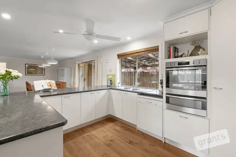 Third view of Homely house listing, 5 Fairleigh Court, Narre Warren VIC 3805