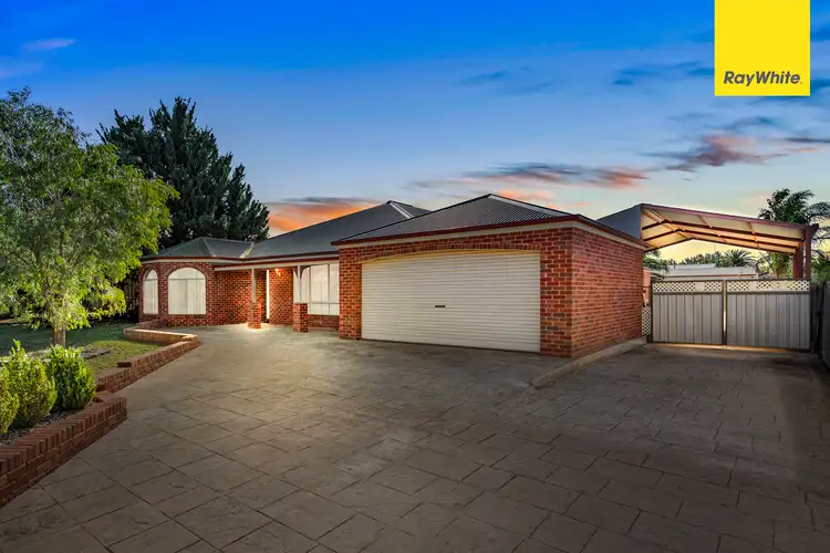 7 Springwood Court, Brookfield VIC 3338