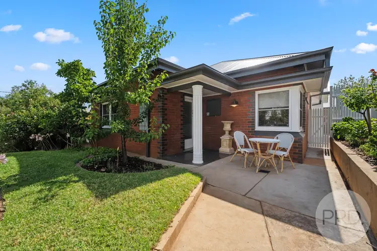 70 Macleay Street, Turvey Park NSW 2650