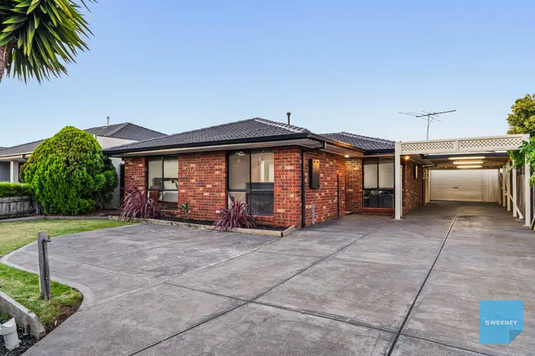 25 Poltava Walk, Delahey VIC 3037