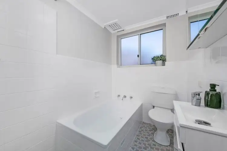 Fifth view of Homely apartment listing, 4/3 Elliot Place, Hillsdale NSW 2036