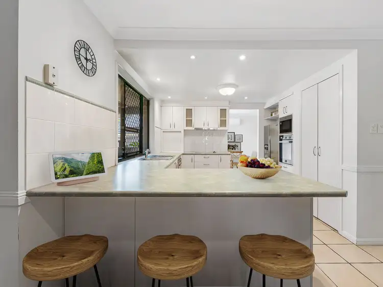 Third view of Homely house listing, 4 Crestwood Close, Ormiston QLD 4160
