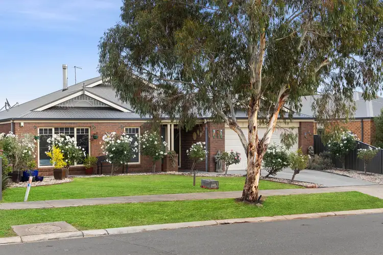 17 Jessie Evelyn Crescent, Kyneton VIC 3444