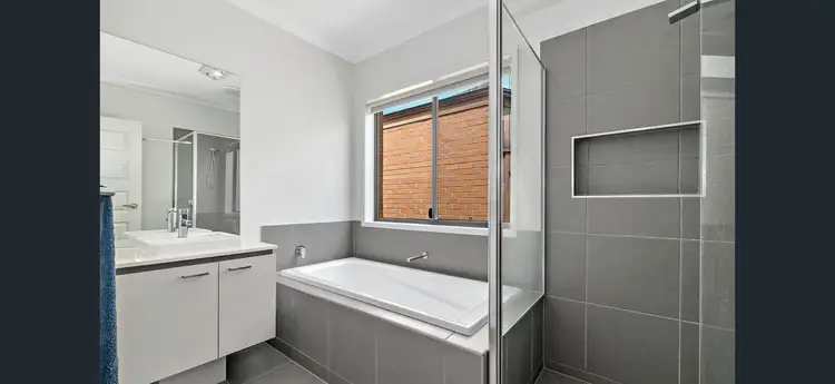 Fifth view of Homely house listing, 32 Anglesea Drive, Wollert VIC 3750