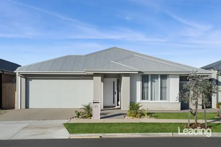21 Nira Drive, Sunbury VIC 3429