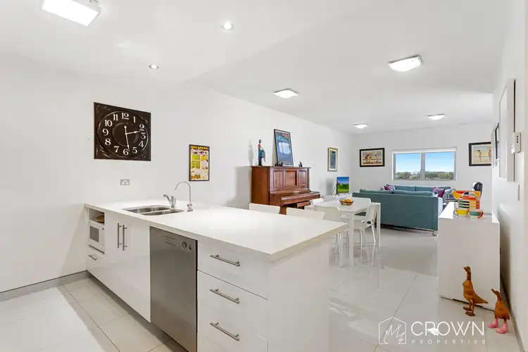 Fifth view of Homely unit listing, 63/80 Hornibrook Esplanade, Clontarf QLD 4019