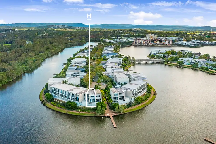 16/5036 Emerald Island Drive, Carrara QLD 4211