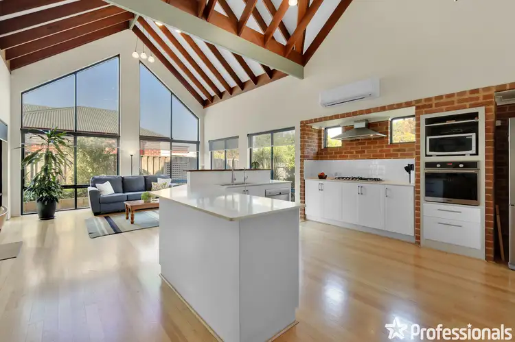 1 Ashridge Turn, Canning Vale WA 6155