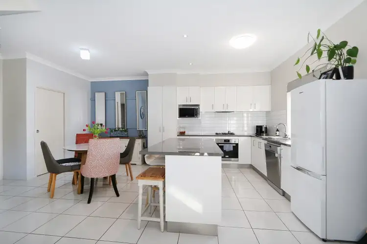 Third view of Homely townhouse listing, 11 Elmwood Circuit, Wodonga VIC 3690