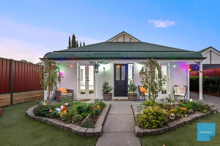 12 Squires Court, Caroline Springs VIC 3023