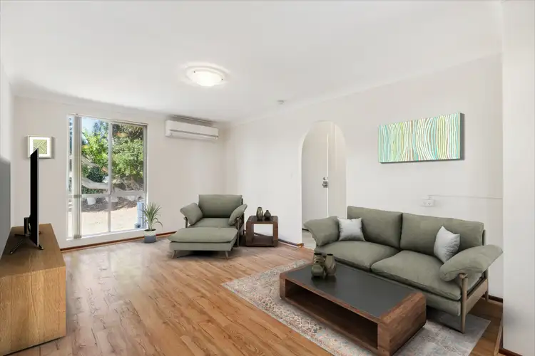 7 Riggs Place, Parmelia WA 6167