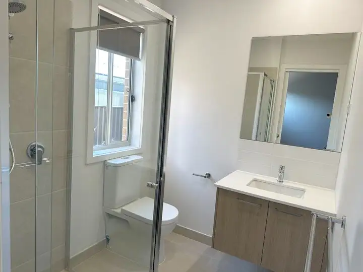 Fifth view of Homely house listing, 2/122 Church Street, Cowes VIC 3922