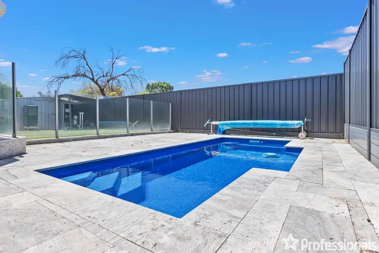 47 River Bank Boulevard, South Guildford WA 6055