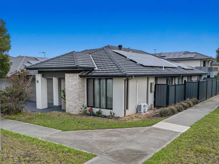 Fourth view of Homely house listing, 33 Chartwell Avenue, Truganina VIC 3029