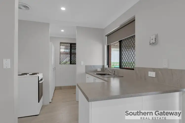 Second view of Homely house listing, 8 Tuart Ridge, Parmelia WA 6167