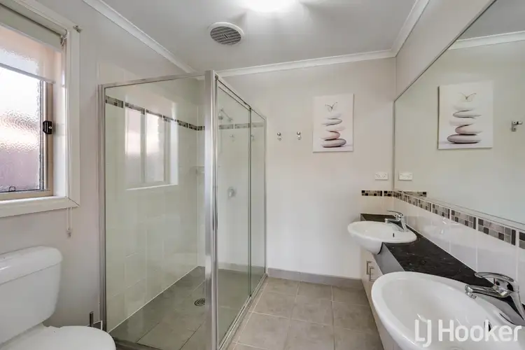 Fifth view of Homely house listing, 21 Dianella Court, Brookfield VIC 3338