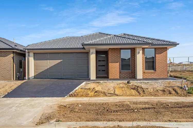 40 Marquess Crescent, Clyde North VIC 3978