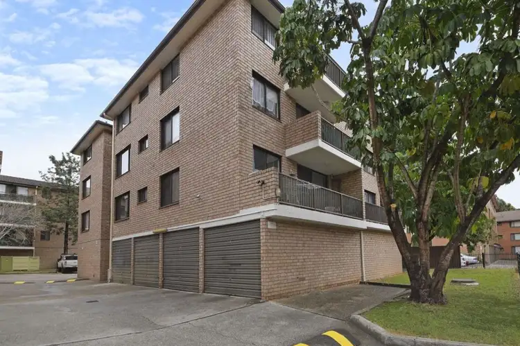 2/77 Memorial Avenue, Liverpool NSW 2170