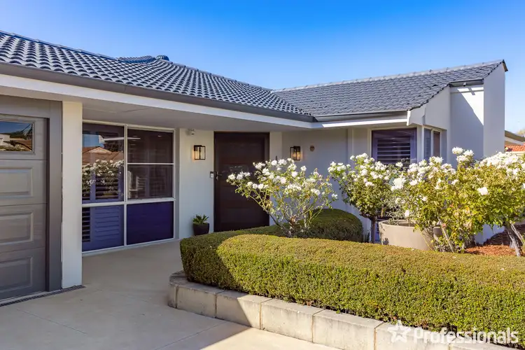 12 Sellen Court, Leeming WA 6149