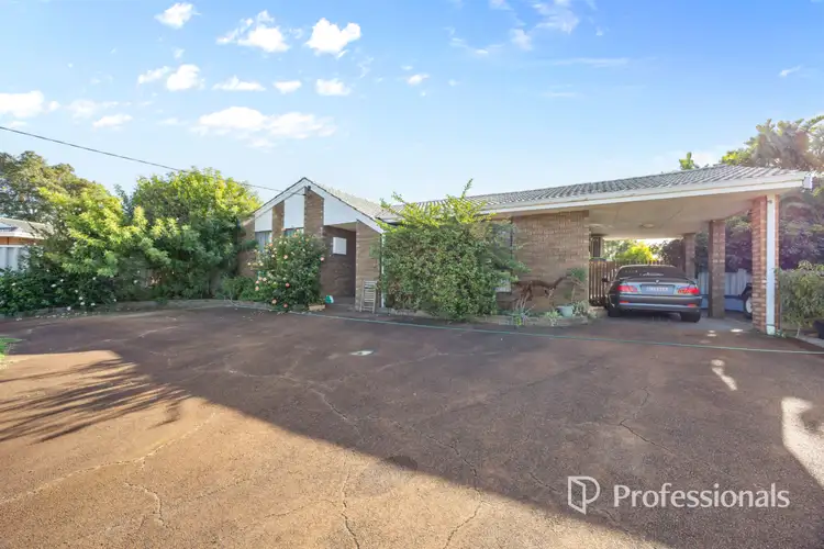 Second view of Homely house listing, 5 Dixon Place, Eaton WA 6232