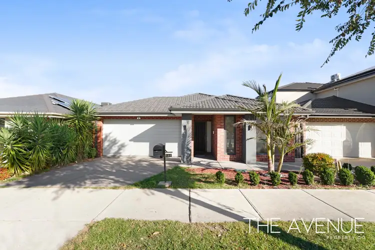 186 Heather Grove, Clyde North VIC 3978