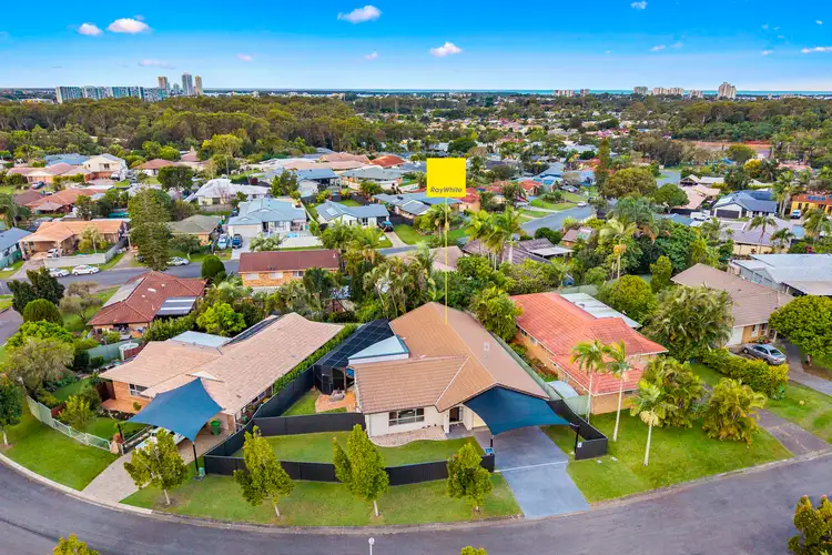 6 Balwyn Court, Arundel QLD 4214