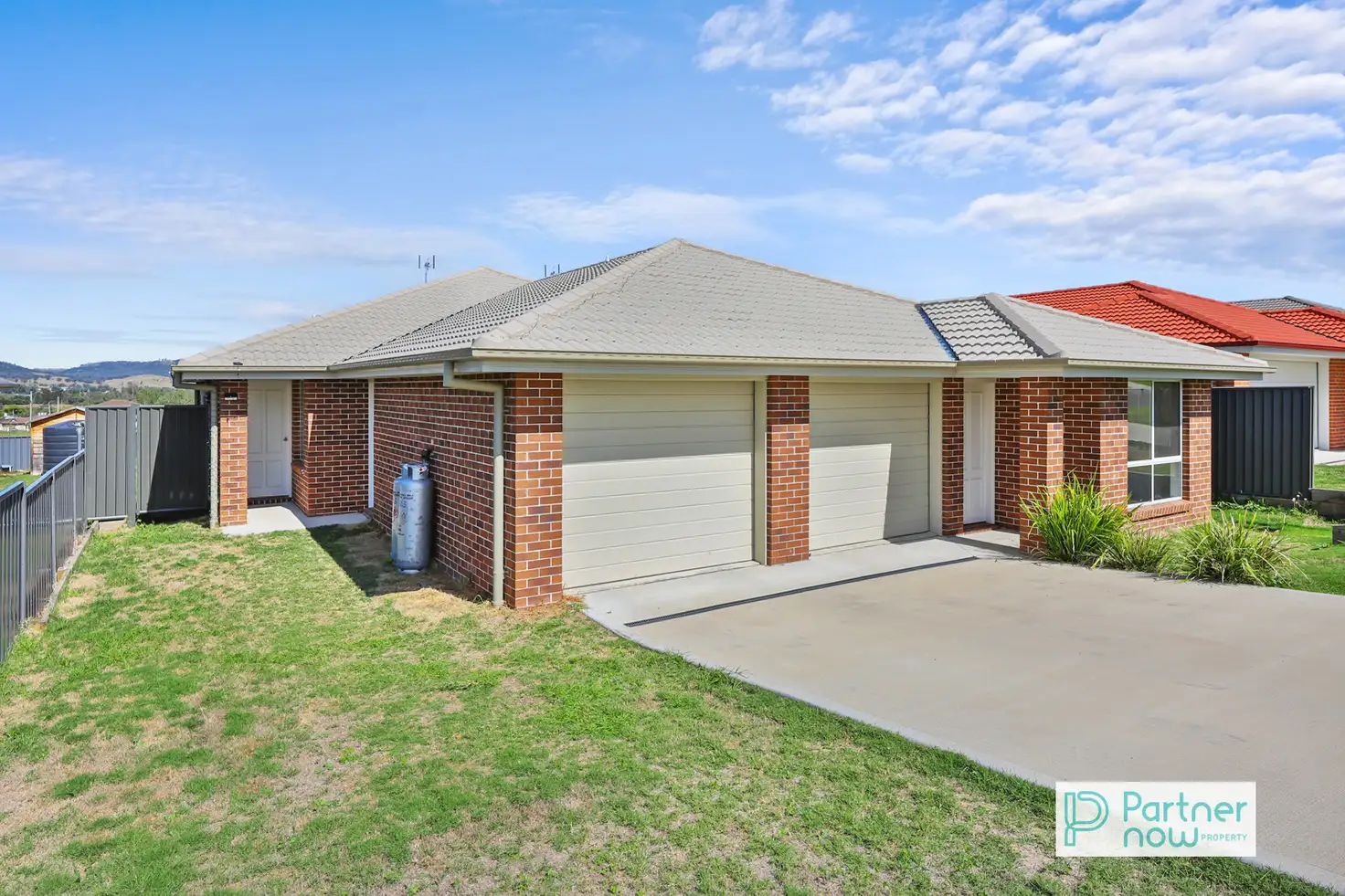 Main view of Homely unit listing, 2/40 Reginald Drive, Kootingal NSW 2352