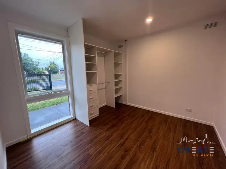 Fifth view of Homely house listing, 33 Concord Circuit, Albanvale VIC 3021