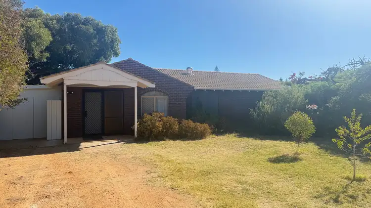 b/94 Francis Street, Geraldton WA 6530