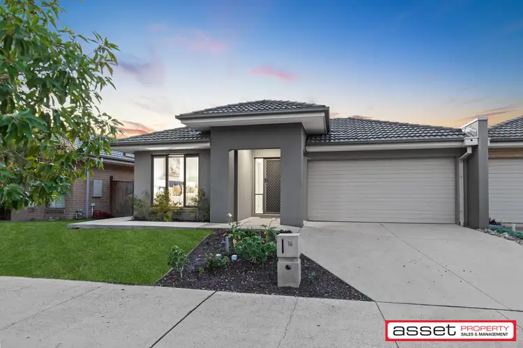 16 Torrens Terrace, Sandhurst VIC 3977