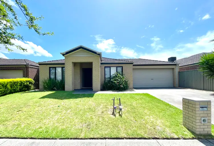 79 Broad Oak Drive, Cranbourne East VIC 3977